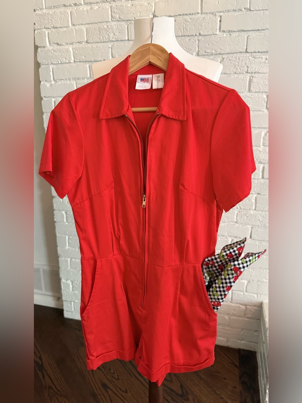Red Short-Sleeve Zip-Front Women's  Romper & bandana. Rockabilly!